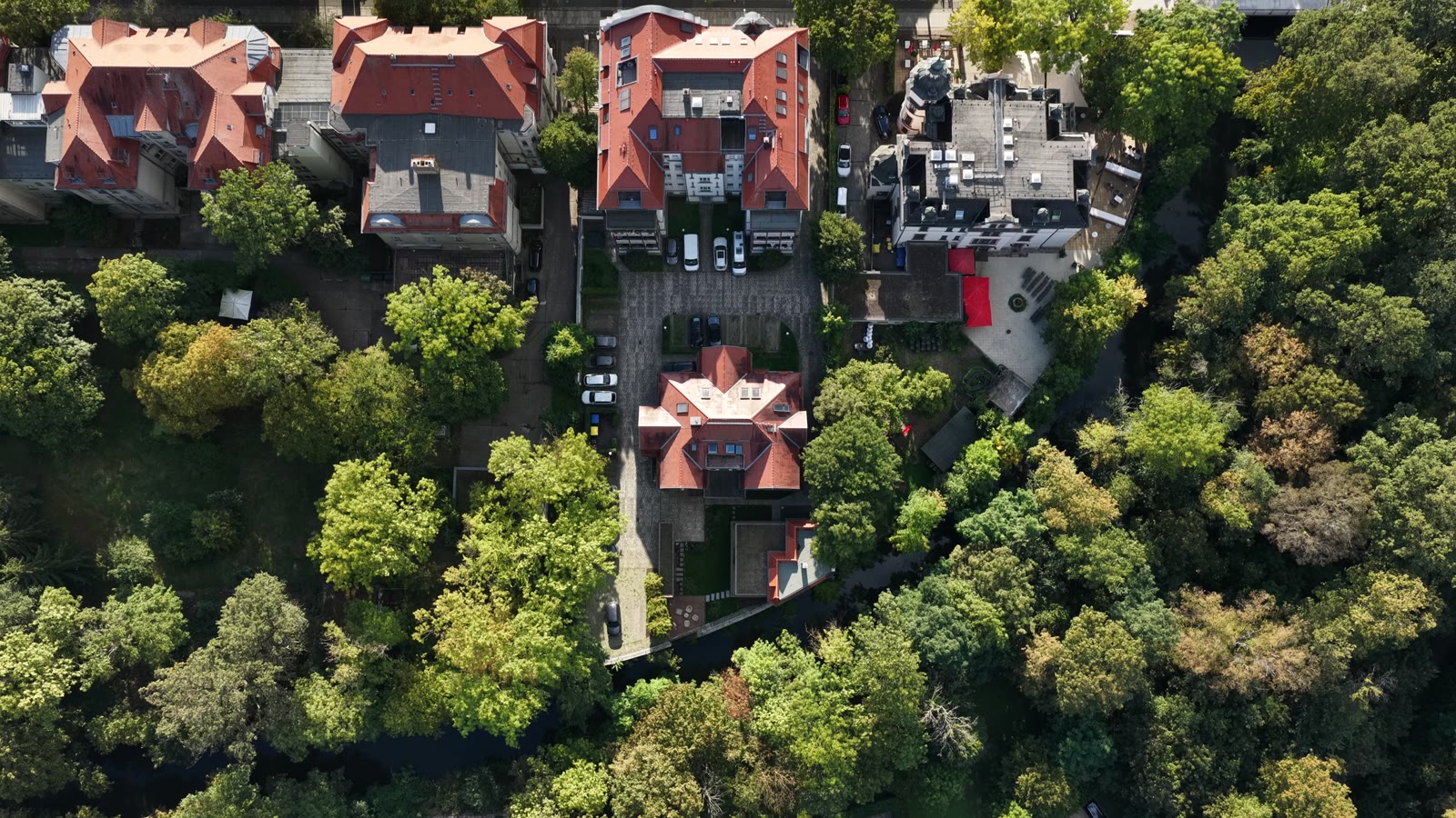 Vom Viertel hinauf bis zum Blick über die Stadt